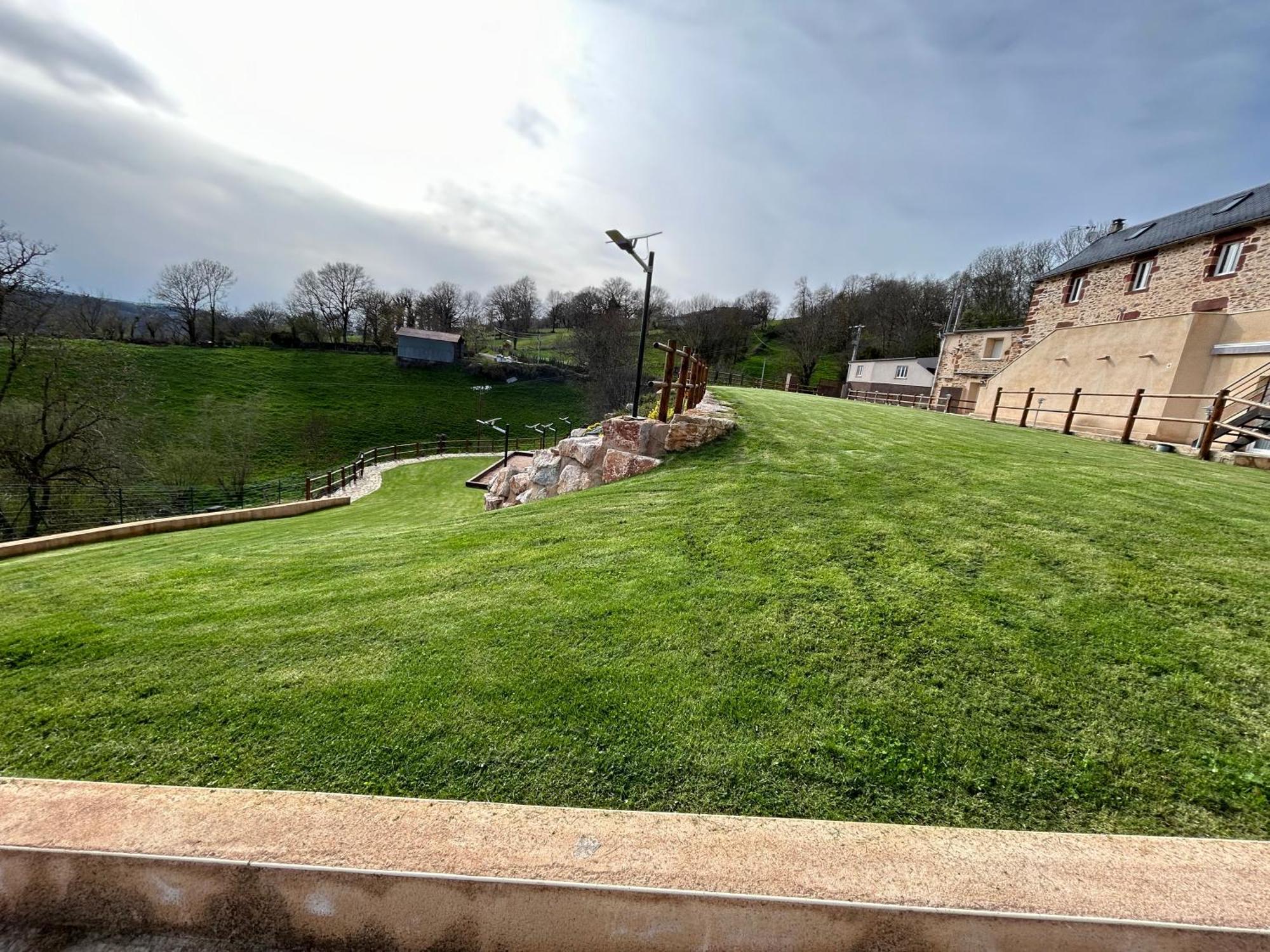Le Domaine Du Bez Gite De Michel Piscine Sauna Hammam Spa Saint-Laurent-dʼOlt Kültér fotó
